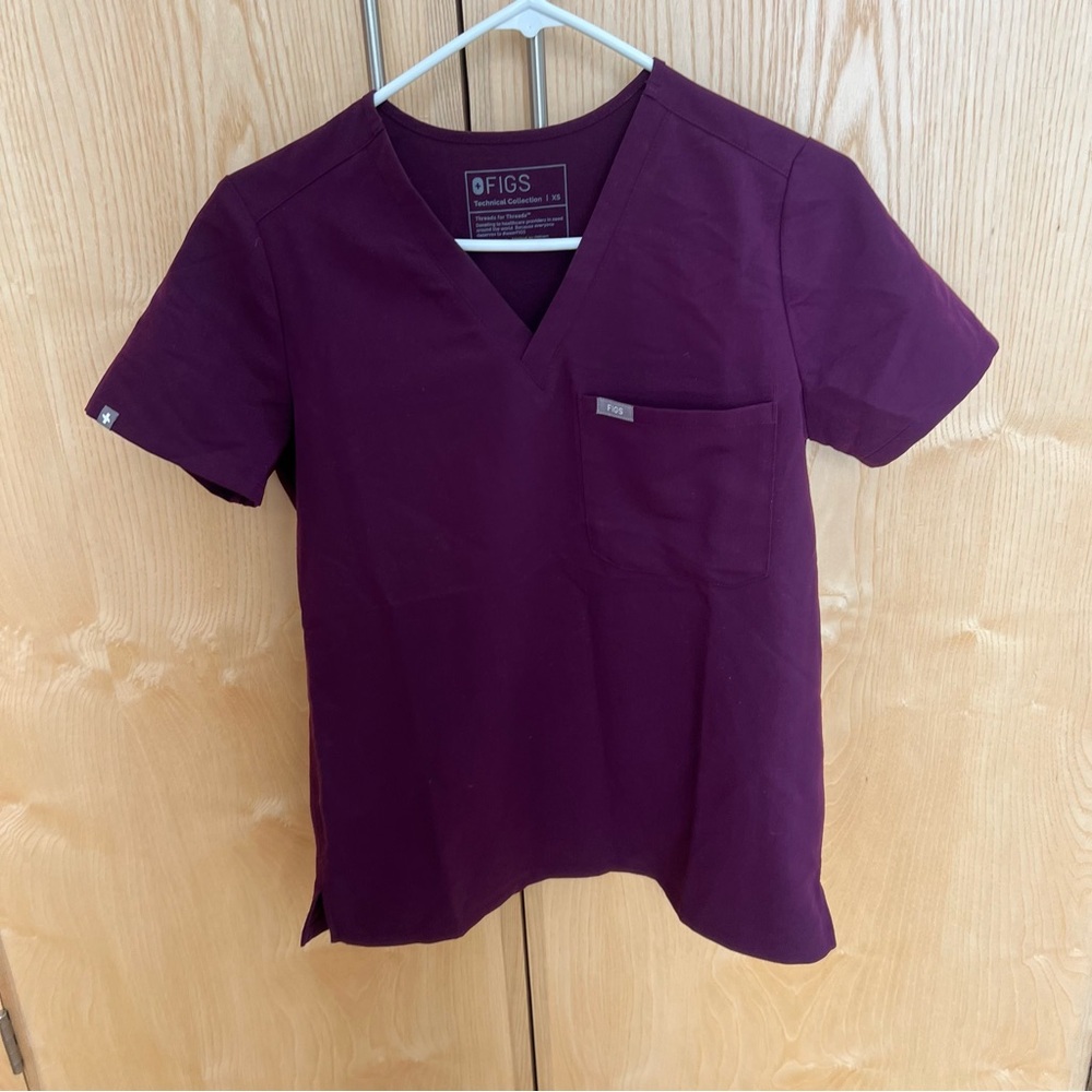 Figs Women's Catarina Scrub Top - Plum